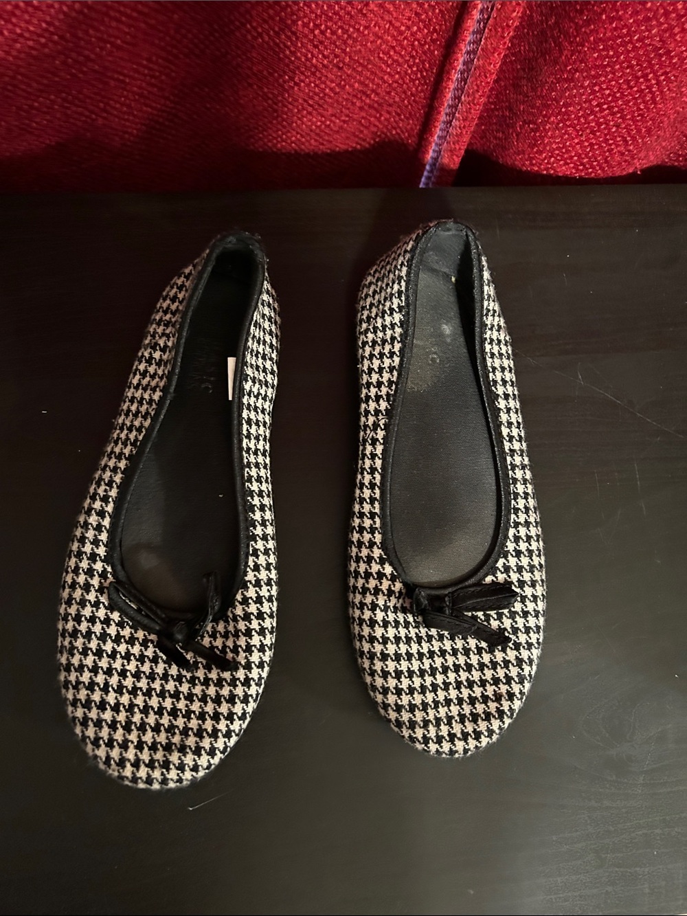 Basic Editions Houndstooth Ballet Flats - Black & White
